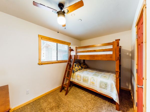 Yosemite Area Home 1029089