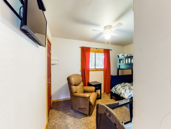 Yosemite Area Home 1029089