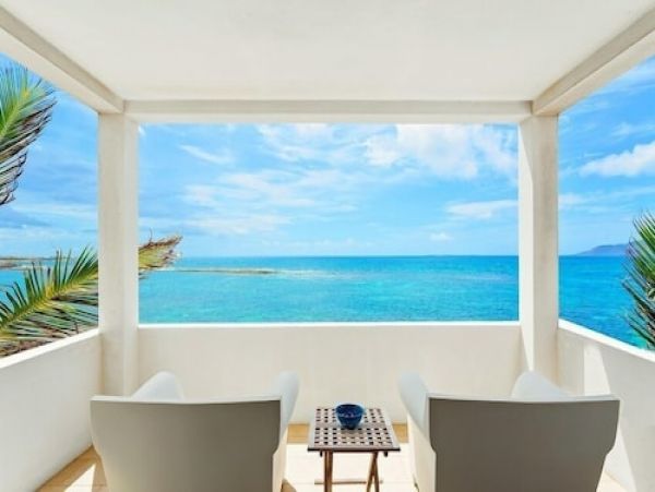 Luxury Beachfront Vacation Home in Anguilla Six Bedroom
