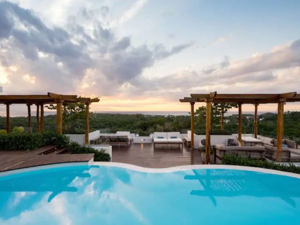 Luxury Six Bedroom Vacation Villa in Dominican Republic