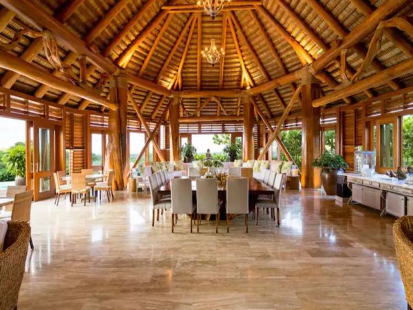 Luxury Six Bedroom Vacation Villa in Dominican Republic