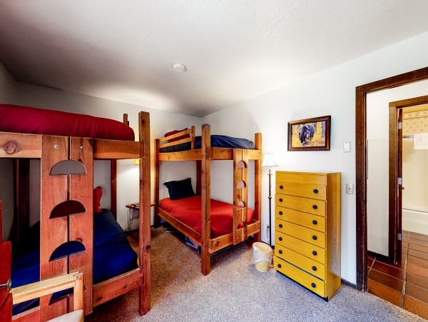 Yosemite Area Home 1029107