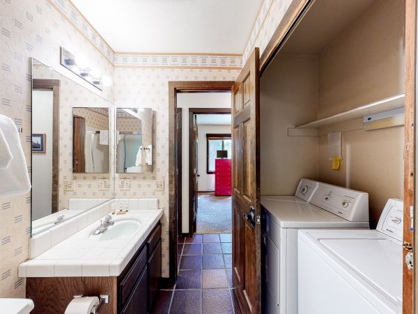 Yosemite Area Home 1029107