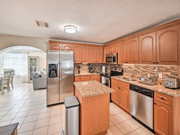 Charming 3 Bedroom Vacation Home in Naples