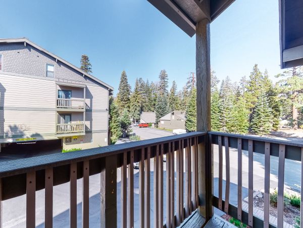 Yosemite Area Home 1029117