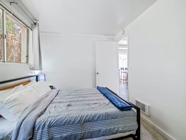 Ocean View Four Bedroom Vacation Home in Summerland