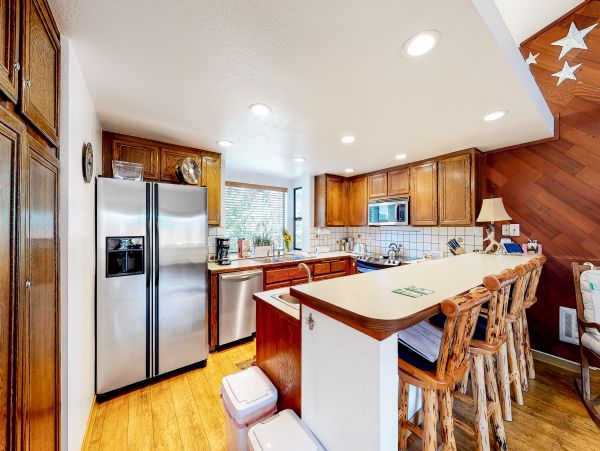 Yosemite Area Home 1029119