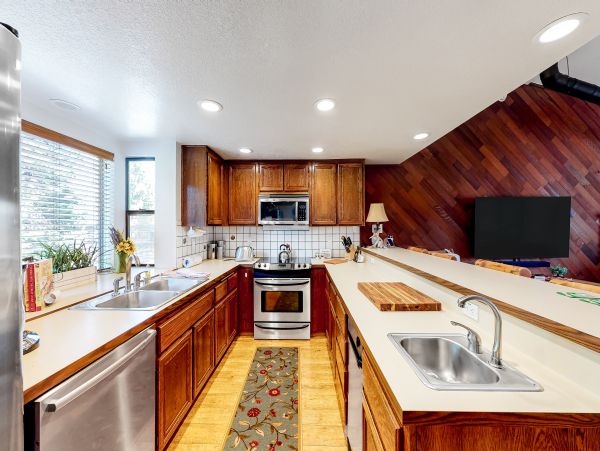 Yosemite Area Home 1029119