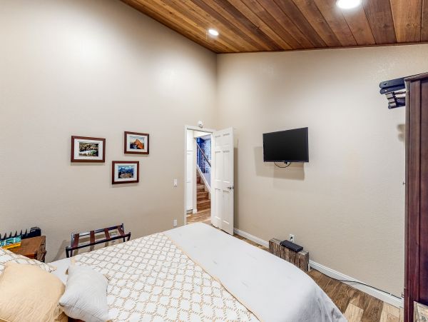 Yosemite Area Home 1029131