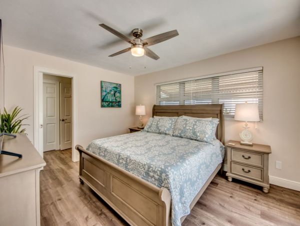 Cape Coral Vacation Pool Home Four Bedroom