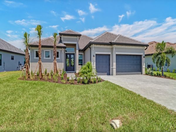 Beautiful 3 Bedroom Home in Cape Coral Sleeps 8
