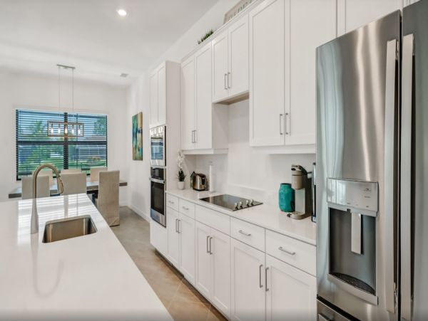 Beautiful 3 Bedroom Home in Cape Coral Sleeps 8