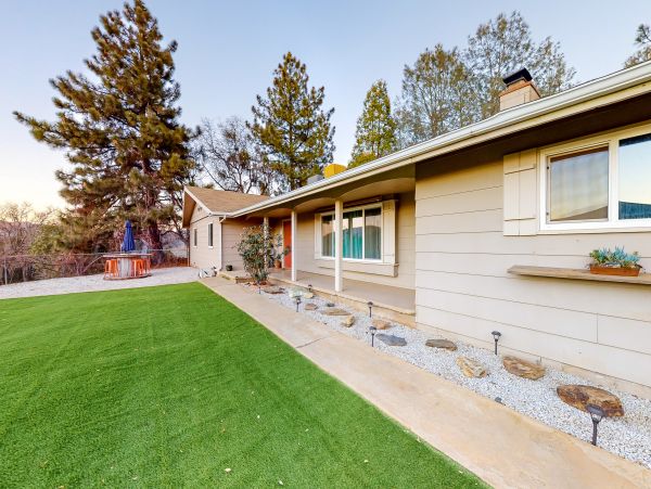 Yosemite Area Home 1029149