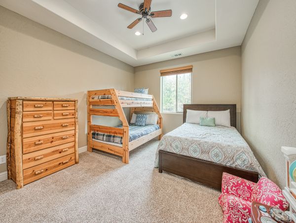 Yosemite Area Home 1029156