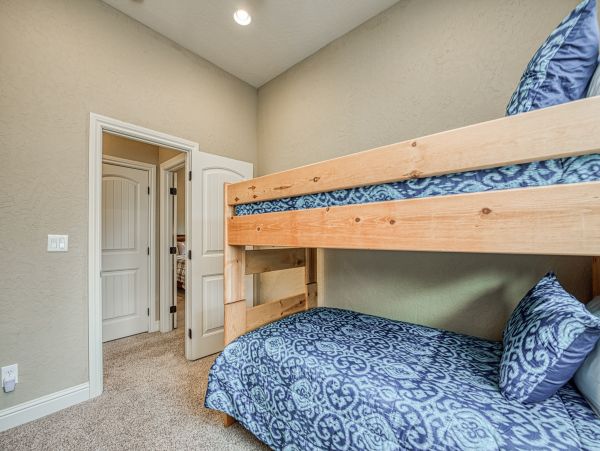 Yosemite Area Home 1029156