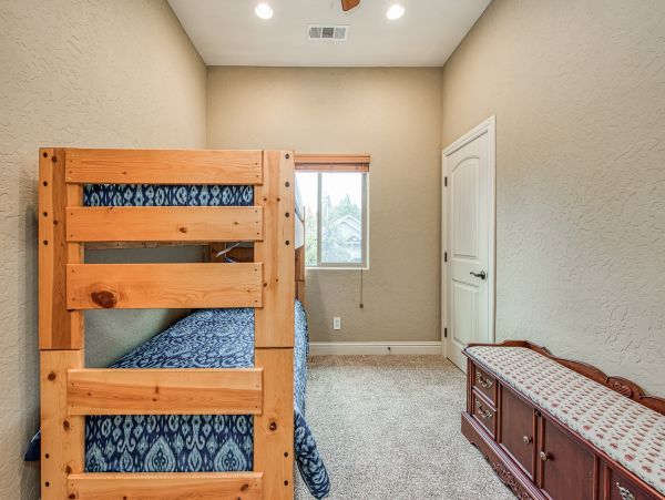 Yosemite Area Home 1029156