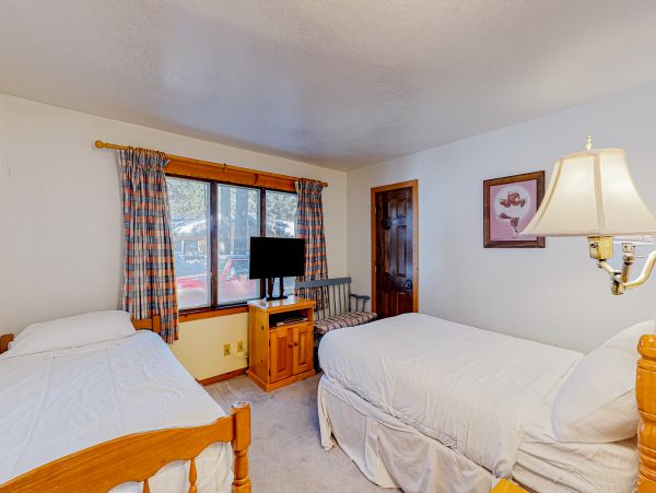 Yosemite Area Home 1029173