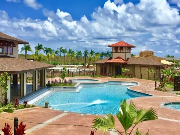 Beautiful Koloa Vacation Condo with Communal Pool & Hot Tub