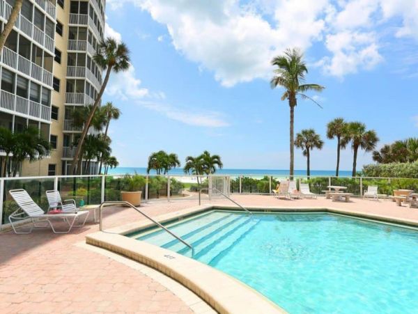 Siesta Key Beachside Villa Two Bedroom - Perfect Family Retreat