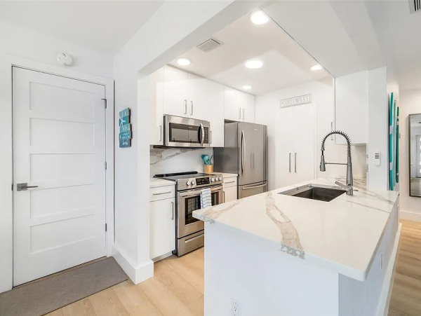Siesta Key Beachside Villa Two Bedroom - Perfect Family Retreat