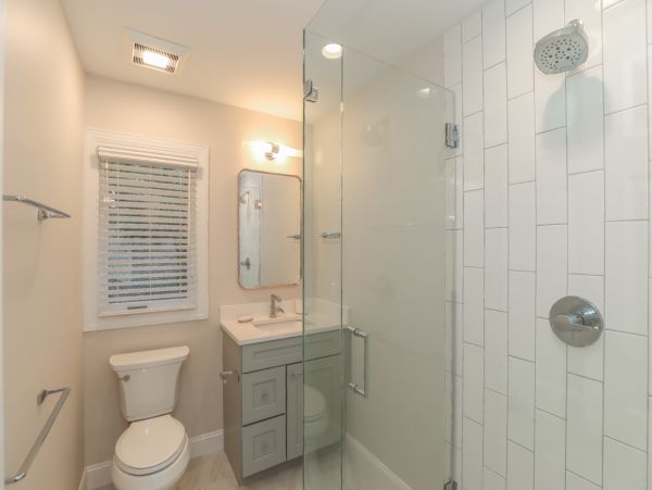 Hilton Head Vacation Pool Home Six bedroom Walk to Beach