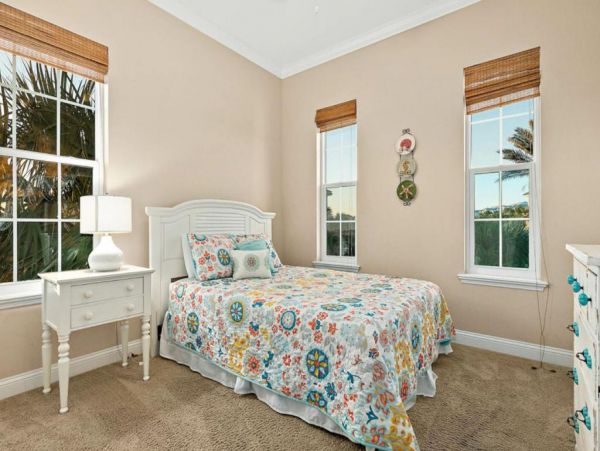 Gulf View Palm Coat Vacation Home Walk to Beach