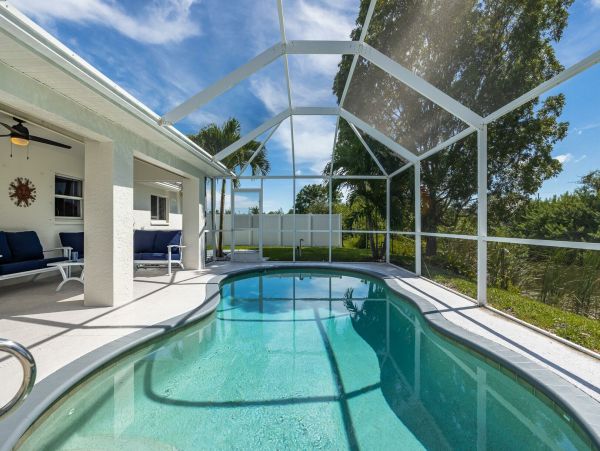 Cape Coral Vacation Pol Home Three Bedroom