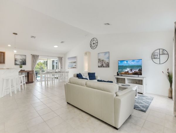 Cape Coral Vacation Pol Home Three Bedroom