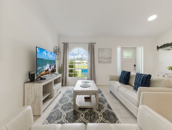 Cape Coral Vacation Pol Home Three Bedroom
