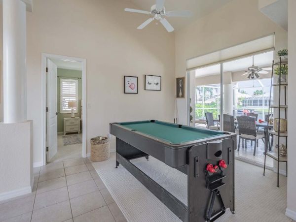 Beautiful Cape Coral Vacation Home Three Bedroom