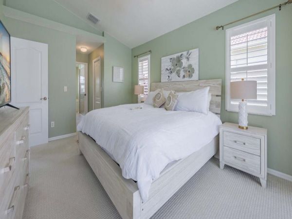 Beautiful Cape Coral Vacation Home Three Bedroom