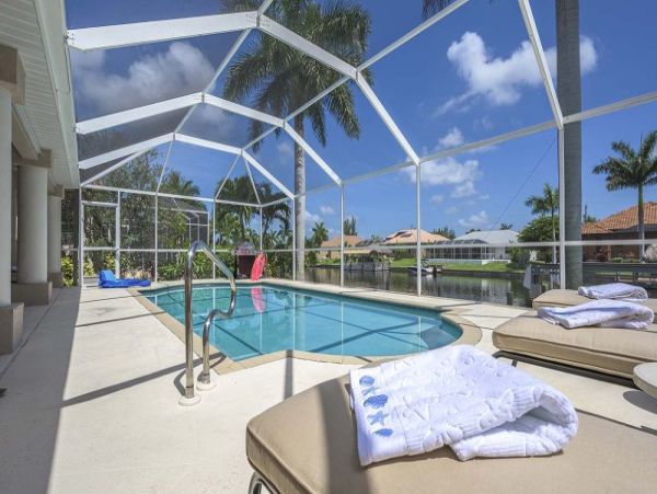 Beautiful Cape Coral Vacation Home Three Bedroom