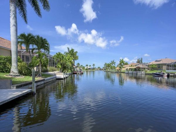Beautiful Cape Coral Vacation Home Three Bedroom