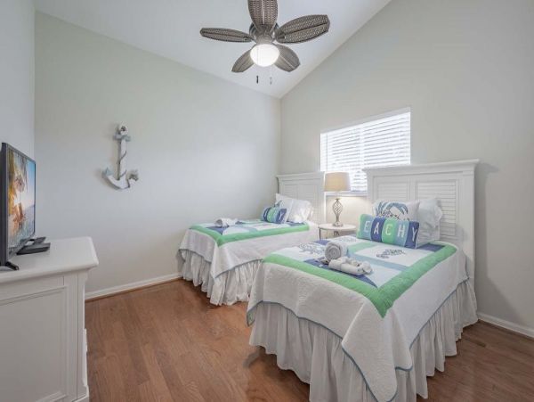 Lovely Bayfront Vacation Home cape Coral.