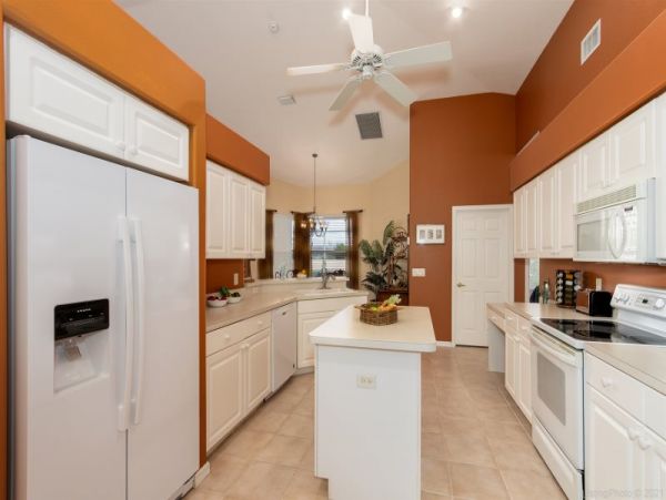 Cape Coral Home 1029259