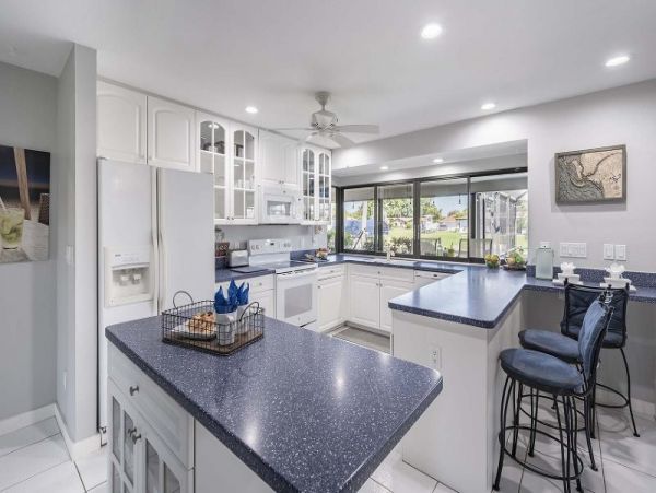 Lovely 3 Bedroom Home in Cape Coral Sleeps 6