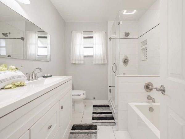 Lovely 3 Bedroom Home in Cape Coral Sleeps 6