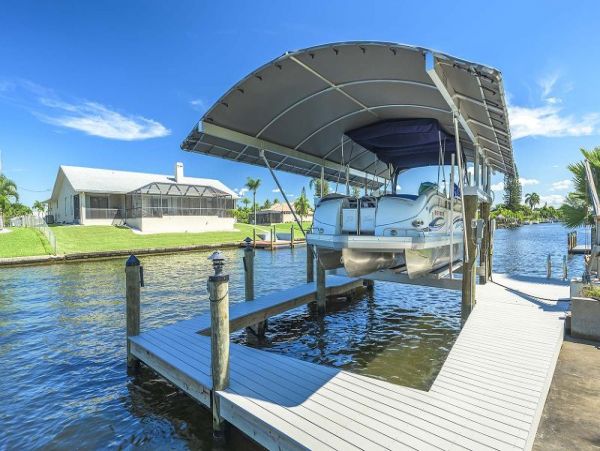 Lovely 3 Bedroom Home in Cape Coral Sleeps 6