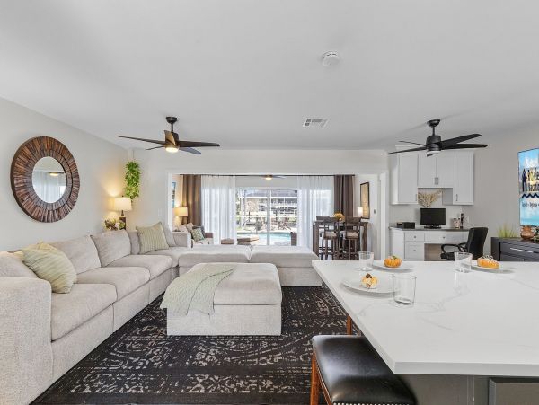 Perfect 4-Bedroom Waterfront Retreat with a Pool in Cape Coral