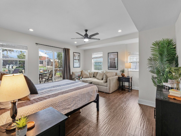 Perfect 4-Bedroom Waterfront Retreat with a Pool in Cape Coral