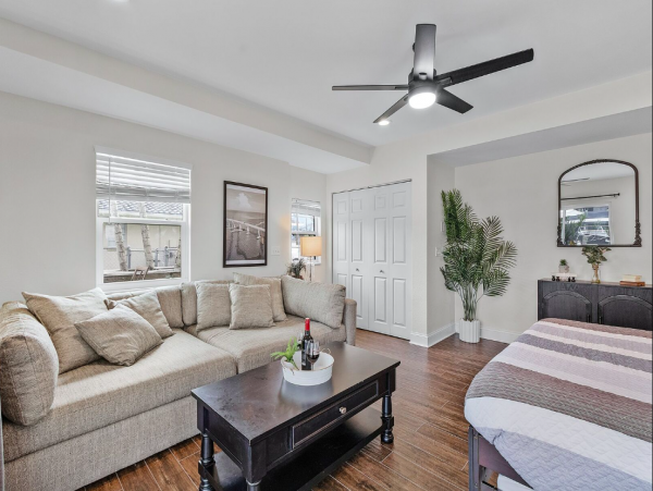 Perfect 4-Bedroom Waterfront Retreat with a Pool in Cape Coral