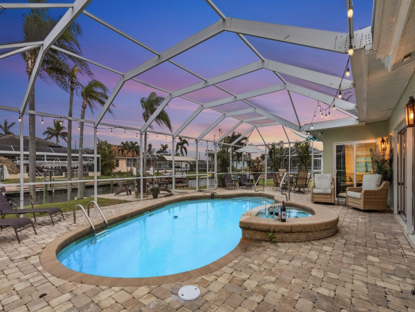 Perfect 4-Bedroom Waterfront Retreat with a Pool in Cape Coral