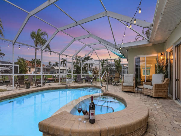 Perfect 4-Bedroom Waterfront Retreat with a Pool in Cape Coral