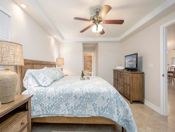 Four-Bedroom Cape Coral Vacation Villa with Private Pool