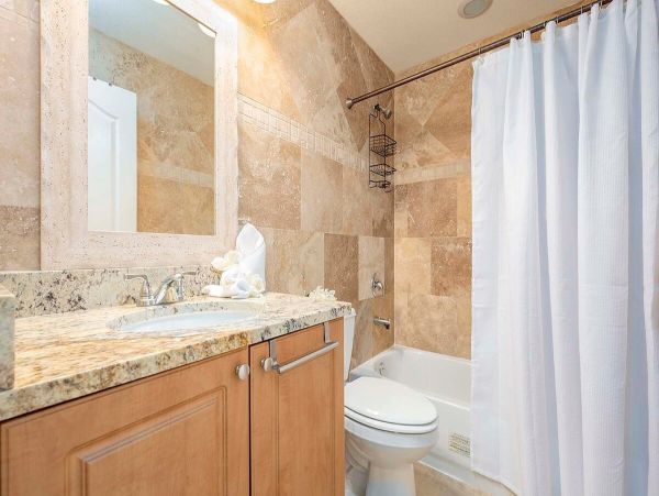 Four-Bedroom Cape Coral Vacation Villa with Private Pool
