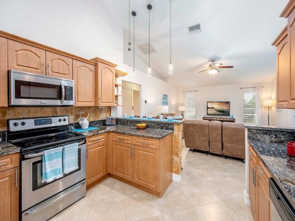 Four-Bedroom Cape Coral Vacation Villa with Private Pool