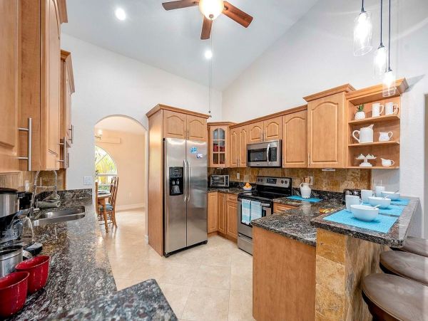 Four-Bedroom Cape Coral Vacation Villa with Private Pool