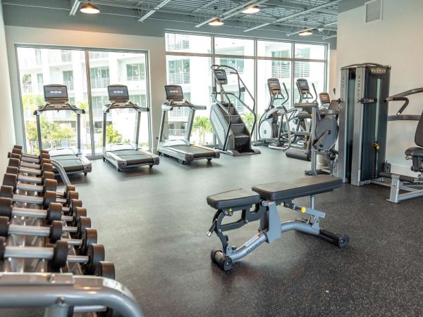 Lovely Condo with 1 Bedroom Plus Den Sleeps 4 Guests