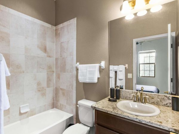 Anna Maria Island Holmes Beach Home 1029280