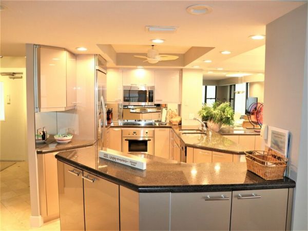 Amazing Penthouse Condo with Great Gulf of Mexico Views in Siesta Key